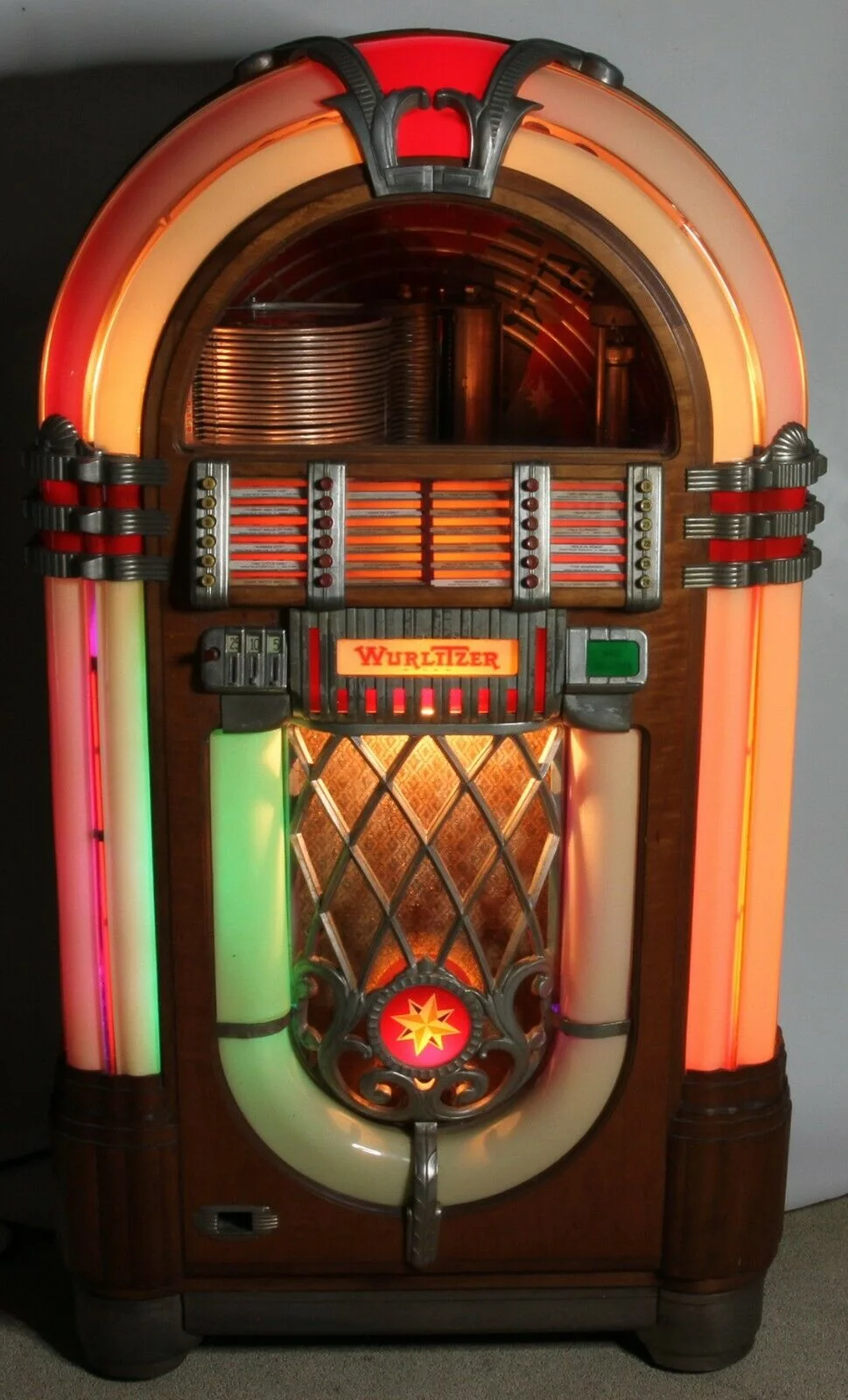 JUKE BOX WURLITZER - Collection - L'Aigle (61300)