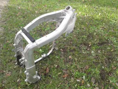 Cadre suzuki 750 gsxr 1994 - photo 4