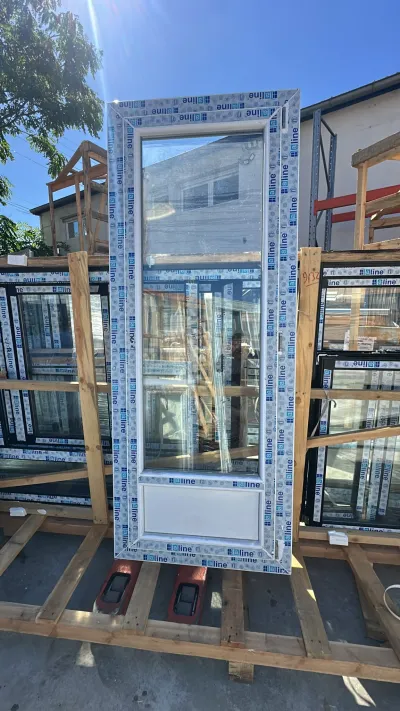 Porte fenêtre avec soubassement - Bricolage