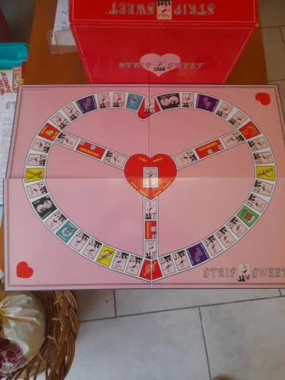 Jeu de société strip sweet - le jeu qui déshabille - Jeux & Jouets - Saint-Satur (18300)