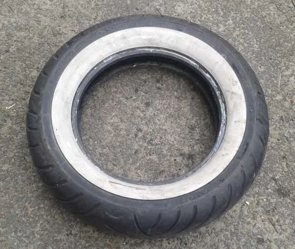 Pneu arriére avon - Équipements Moto - Verberie (60410)