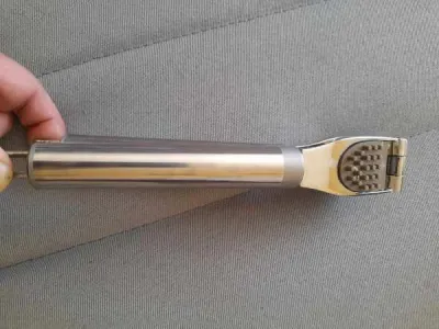 Presse ail double fonction , avec grattoir - photo 3