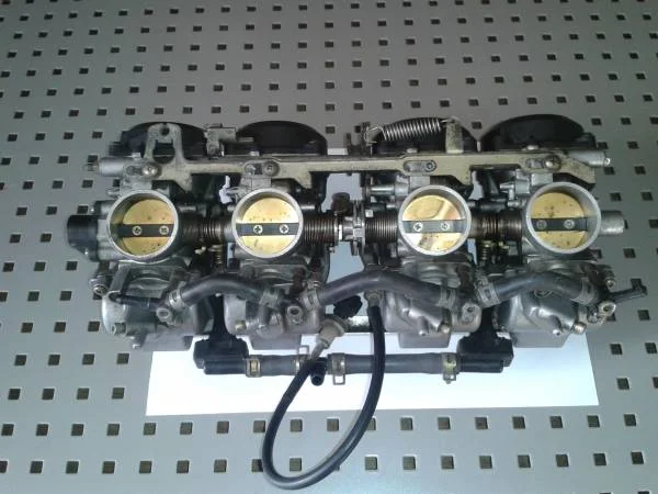 Rampe carburateur yamaha yzf 600 thundercat 2000 - Équipements Moto - Saintines (60410)