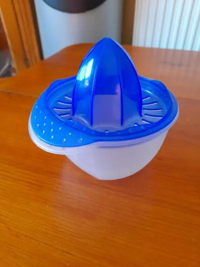 Presse agrume en plastique - photo 3