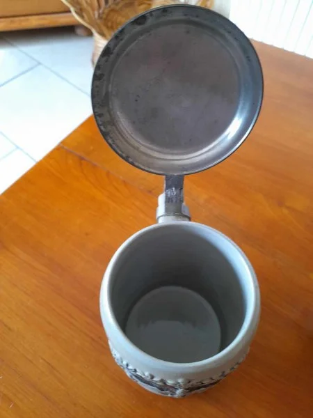 Chope à bière en grès innsbruck - tirol osterreich - Collection - Saint-Satur (18300)