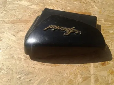 Cache latéral droit noir yamaha 750 xvz 1982 - photo 4