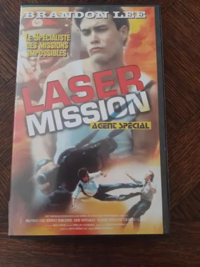 Cassette vhs " laser mission" - CD, DVD & Vinyles - Saint-Satur (18300)