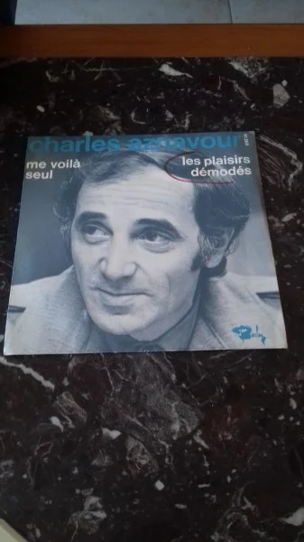 45 t charles asnavour "me voila seul" - CD, DVD & Vinyles - Saint-Satur (18300)