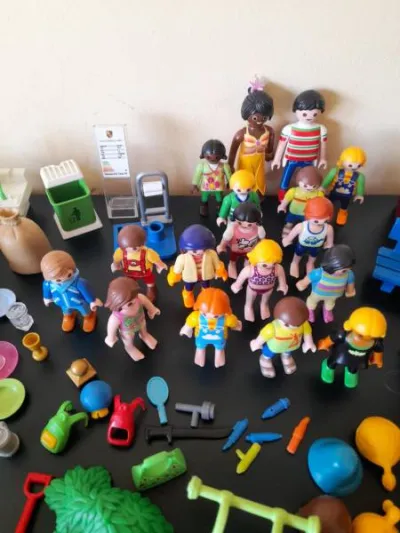 Playmobil - lot personnages , animaux et accessoir - photo 3