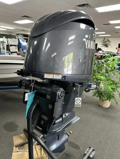 Moteur hors-bord Yamaha F150XC Année 2025 - photo 2