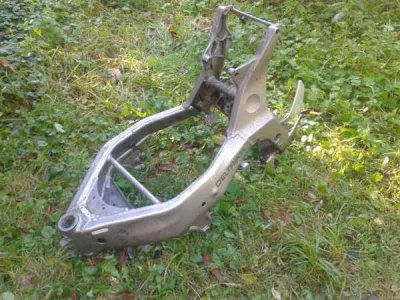 Cadre yamaha 400 fzr 1993 - photo 2