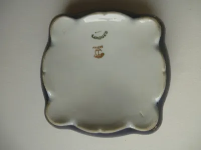 Bonbonnière en porcelaine - photo 3