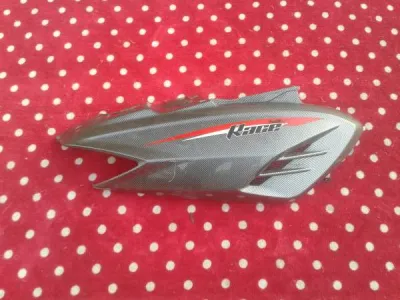 Cache droit scooter barossa 50 speed race 2008 - Équipements Moto - Compiègne (60200)