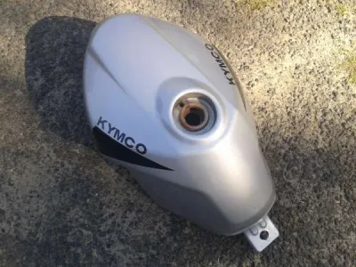 Réservoir kimko 125 quanon 2012 - photo 4