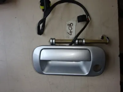 Poignée de porte gauche maserati 3200 gt et 4200 - Équipements Auto - Nice (06000)