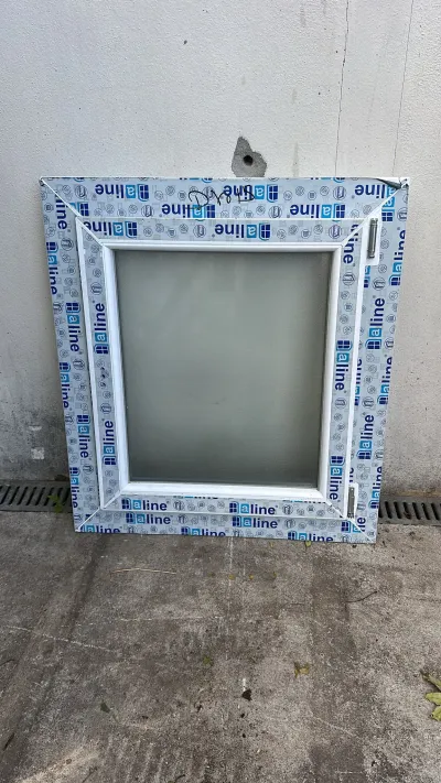 Fenêtre PVC blanc un vantail vitrage granité - Bricolage