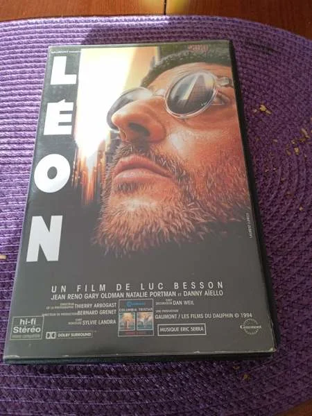 Cassette vhs "léon" - CD, DVD & Vinyles - Saint-Satur (18300)