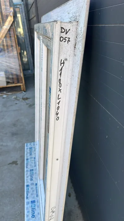 Fenêtre pvc blanc deux vantaux Haut 1100/Larg 1040 - photo 2
