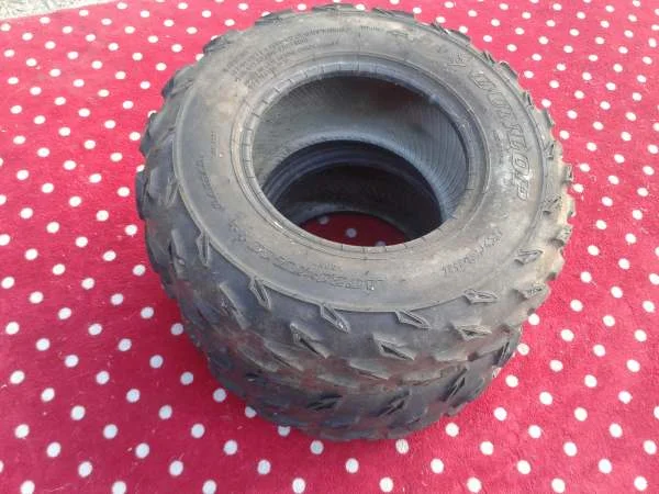 Pneu dunlop quad 21/7/10 - Équipements Moto - Compiègne (60200)