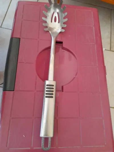 Cuillère de service pour les pates - stainless - Collection - Saint-Satur (18300)