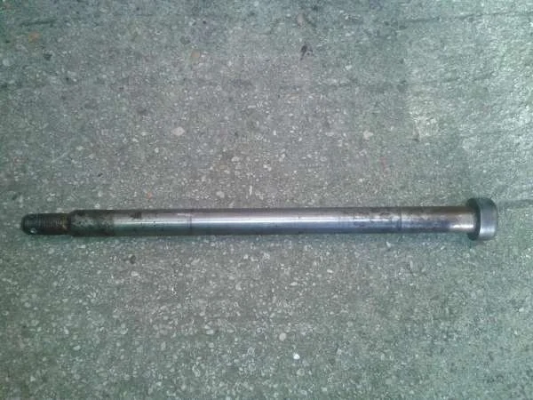 Axe roue avant suzuki 750 gsxef 1986 - Équipements Moto - Dampleux (02600)