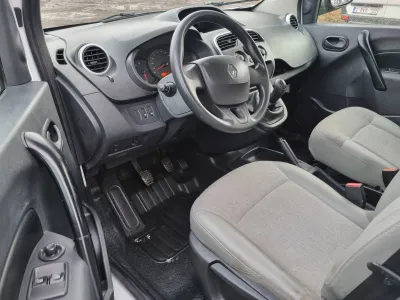 Renault Kangoo 2018 double cabine 136629km 1.5dci - photo 4
