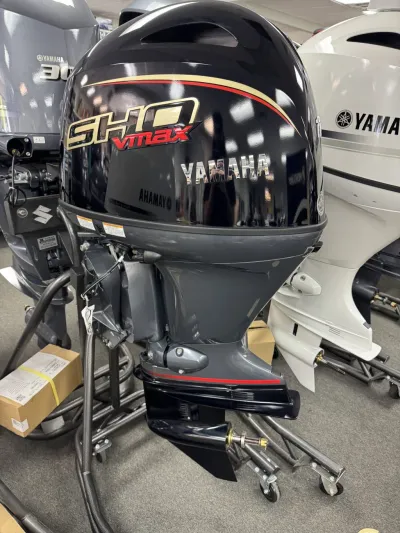 Moteur hors-bord Yamaha VF115LB 2025 - photo 2