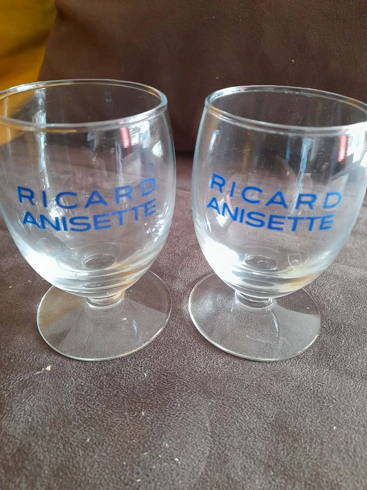 Lot 2 Verres à Pied Publicitaires Transparents - Arts de la Table - Saint-Satur (18300)