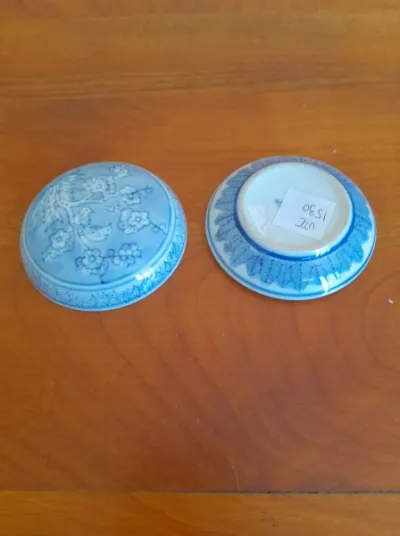 Petite boite ronde en porcelaine - photo 3