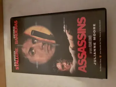 Cassette vhs "assasin " - CD, DVD & Vinyles - Saint-Satur (18300)
