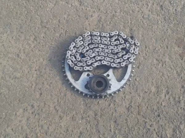 Kit chaine suzuki 650 gsf 2005 - Équipements Moto - Verberie (60410)