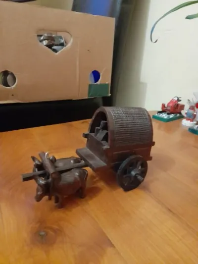 Petite calèche en bois décorative avec ses bœufs - photo 3