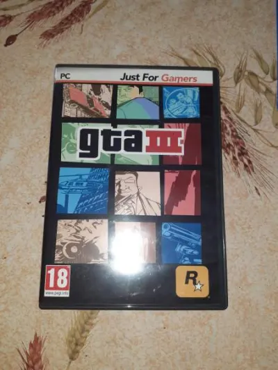 Gta 3 jeu pc cd-rom - Consoles & Jeux - Saint-Satur (18300)