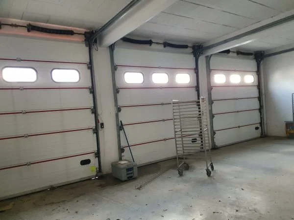 Lot de 6 portes de garage sectionnel motorisés 300 - Portes & Fenêtres - Frontignan (34110)