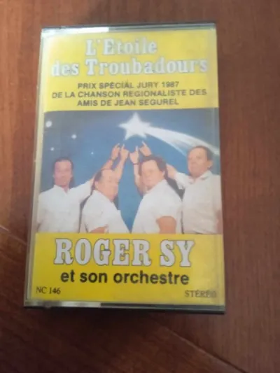 Cassette audio " roger sy et son orchestre " - CD, DVD & Vinyles - Saint-Satur (18300)
