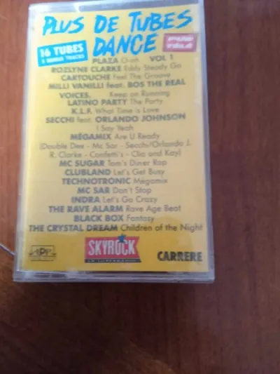 Cassette audio " plus de tubes dance " - CD, DVD & Vinyles - Saint-Satur (18300)