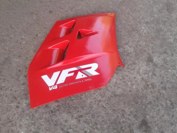 Flanc carénage droit honda 750 vfr 1988 - Équipements Moto - Dampleux (02600)