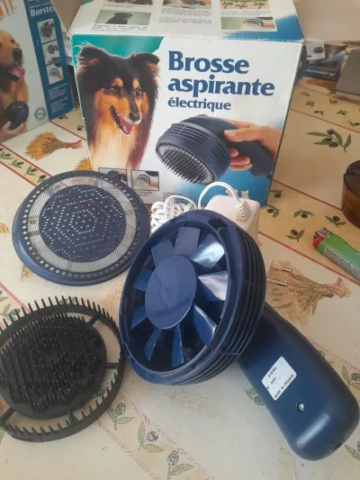 Pattounes -  Brosse de Toilettage Aspirante - photo 2
