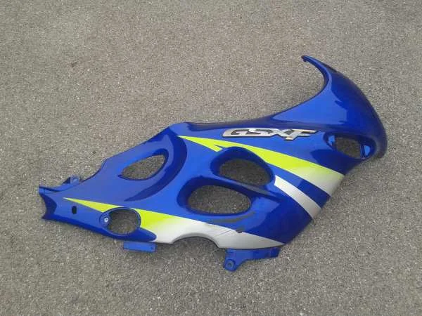 Flanc carénage droit suzuki 750 gsxf 2002 - Équipements Moto - Verberie (60410)