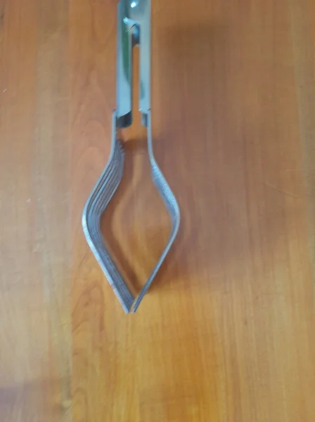 Pince coupe rôti / coupe tranche en inox - Collection - Saint-Satur (18300)