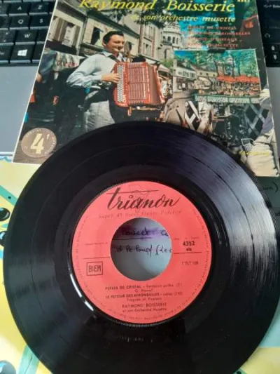 45 t " raymond boisserie " - CD, DVD & Vinyles - Saint-Satur (18300)