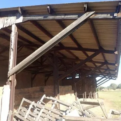 Charpente de grange 7 fermes - Bricolage - Miramas (13140)