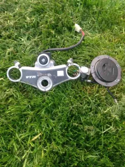 Kit serrures honda 1000 vtr 2001 firestorm - photo 2