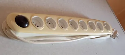 Multiprises 8 sorties - Bricolage - Talence (33400)