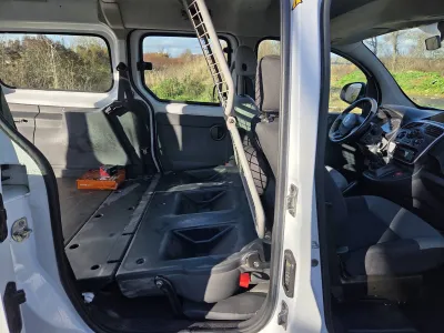 Renault Kangoo 2018 double cabine 109539km 1.5dci - photo 3
