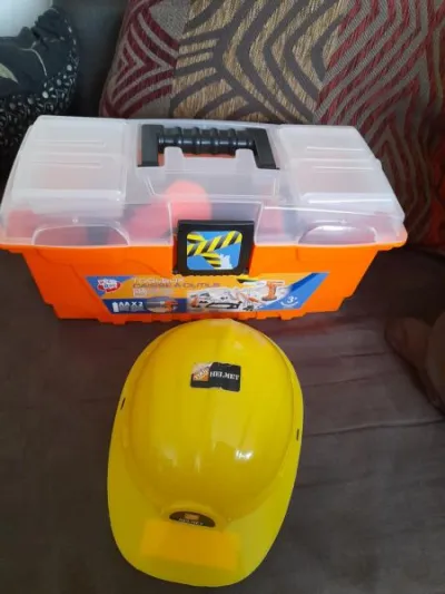 Boite à outils en plastique pour enfants + casque - photo 4