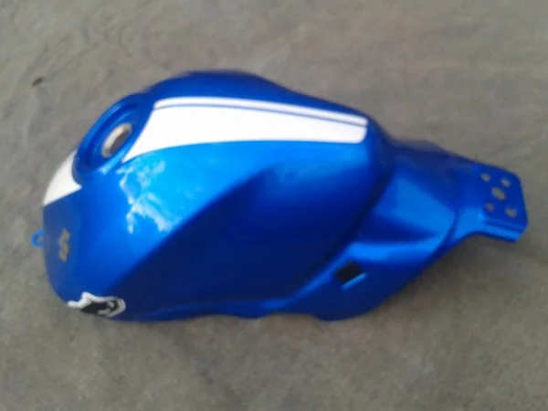 Réservoir suzuki 650 sv 2010 - Équipements Moto - Compiègne (60200)