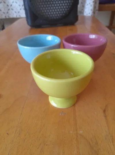 3 bols à sauce sur pied en céramique - Collection - Saint-Satur (18300)