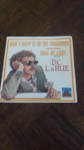 45 t dc la rue"don't keep it in the shadows" - CD, DVD & Vinyles - Saint-Satur (18300)