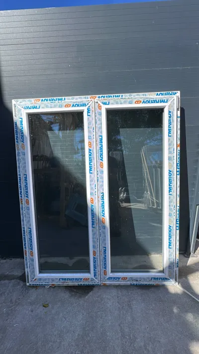 Fenêtre pvc blanc deux vantaux Haut 1450/ Larg 120 - Bricolage